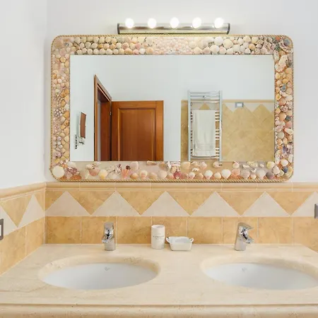 Nel Vicino Al Mare Hotel Sanalvò